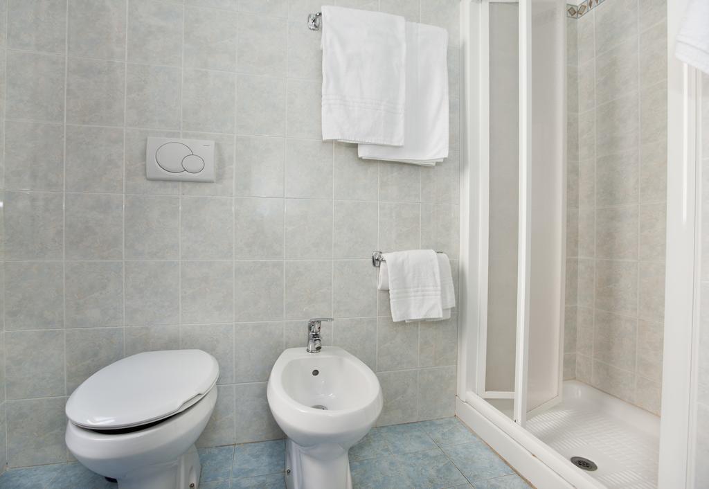 Hotel San Fantin Venedig Rum bild