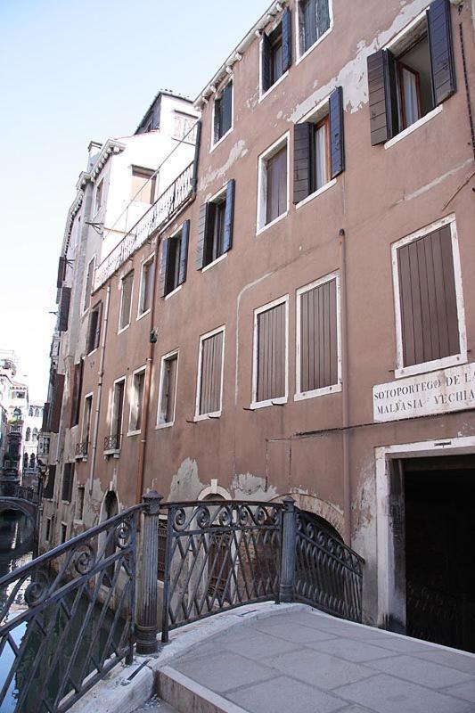Hotel San Fantin Venedig Exteriör bild